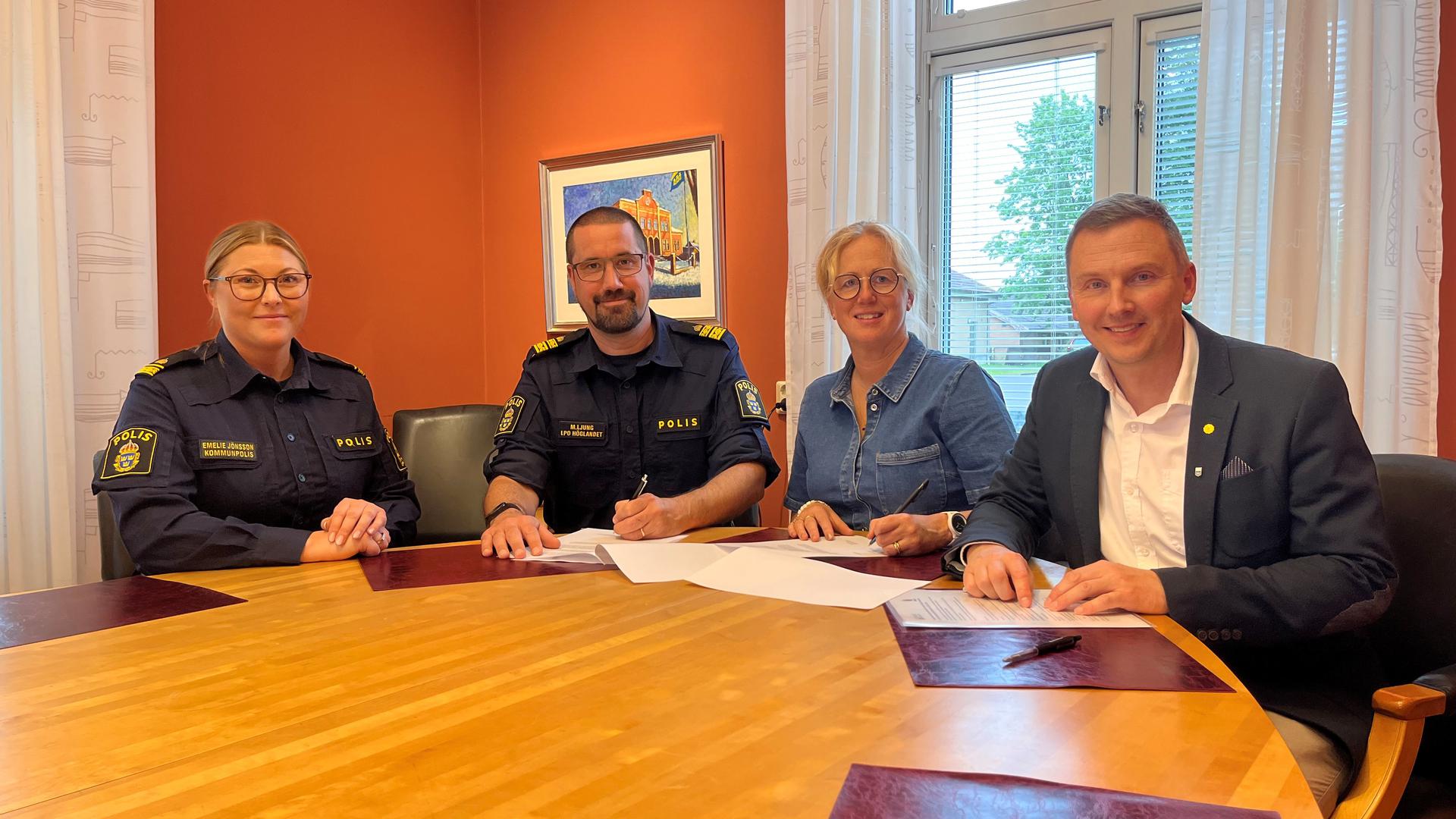 Polisen och kommunen undertecknar medborgarlöften för 2025-2026